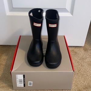 Kids hunter rain boots size 12
